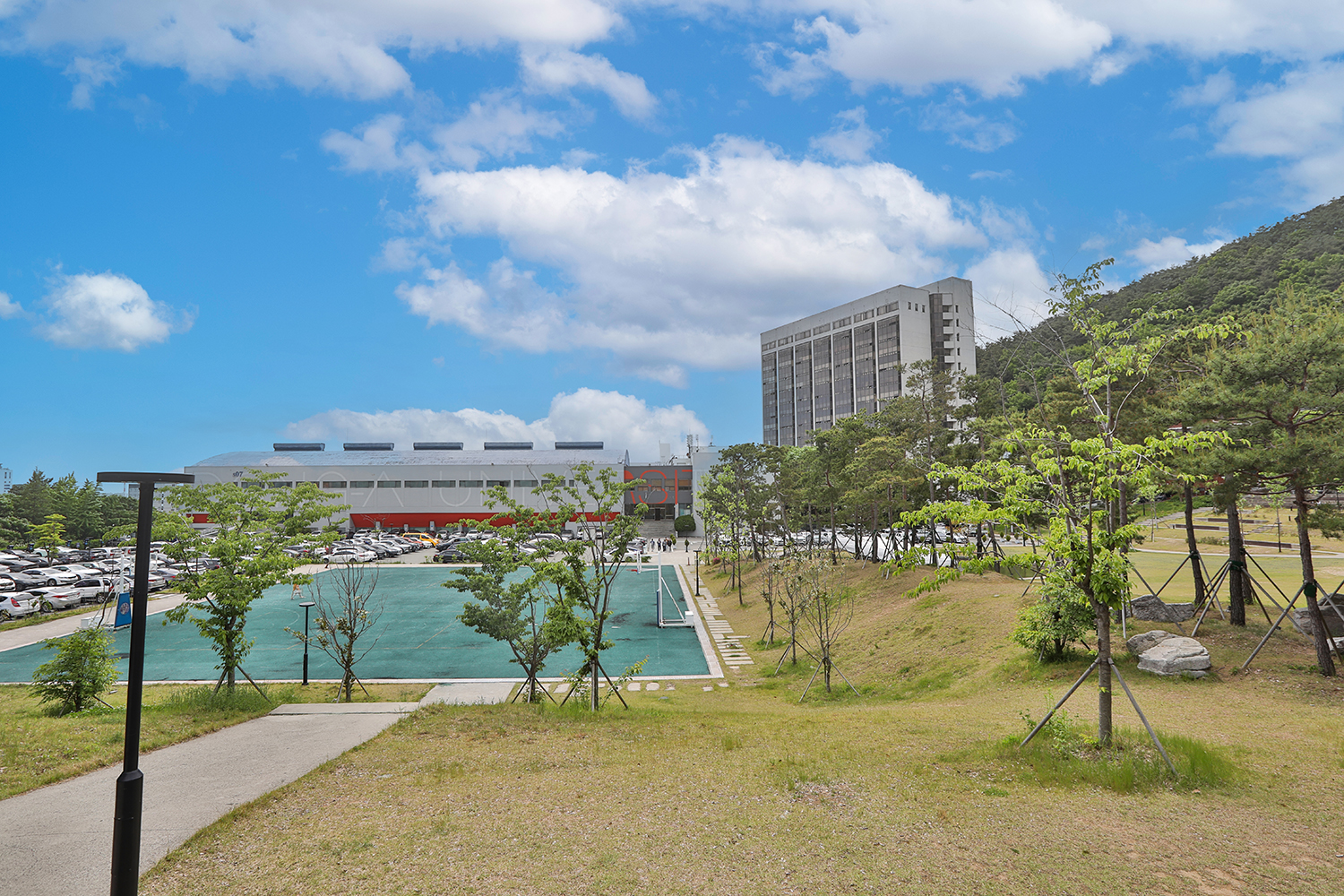 동아대학교 승학캠퍼스 전경